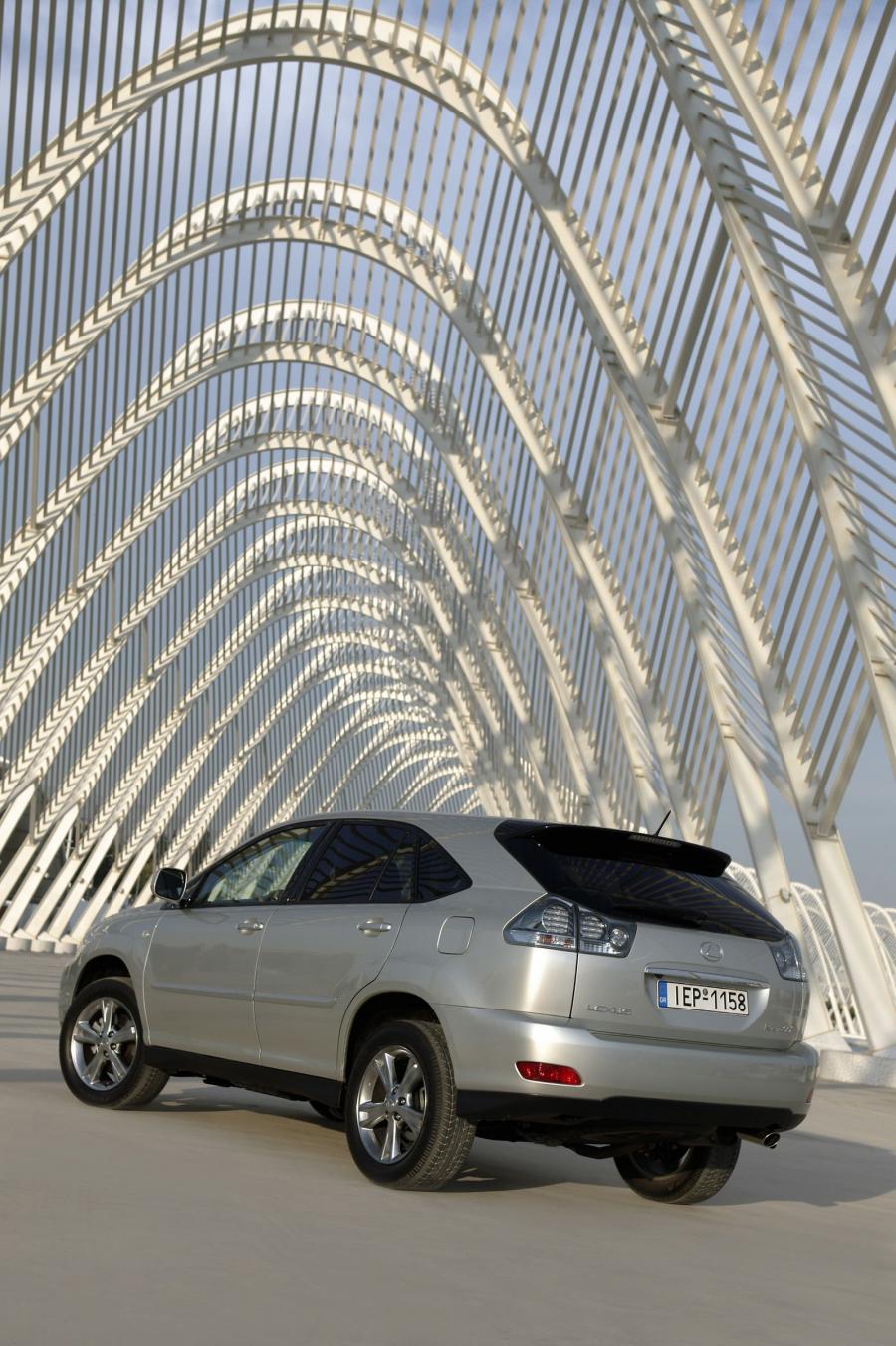  Lexus RX400h 2006 года  (фото 189 из 272)
